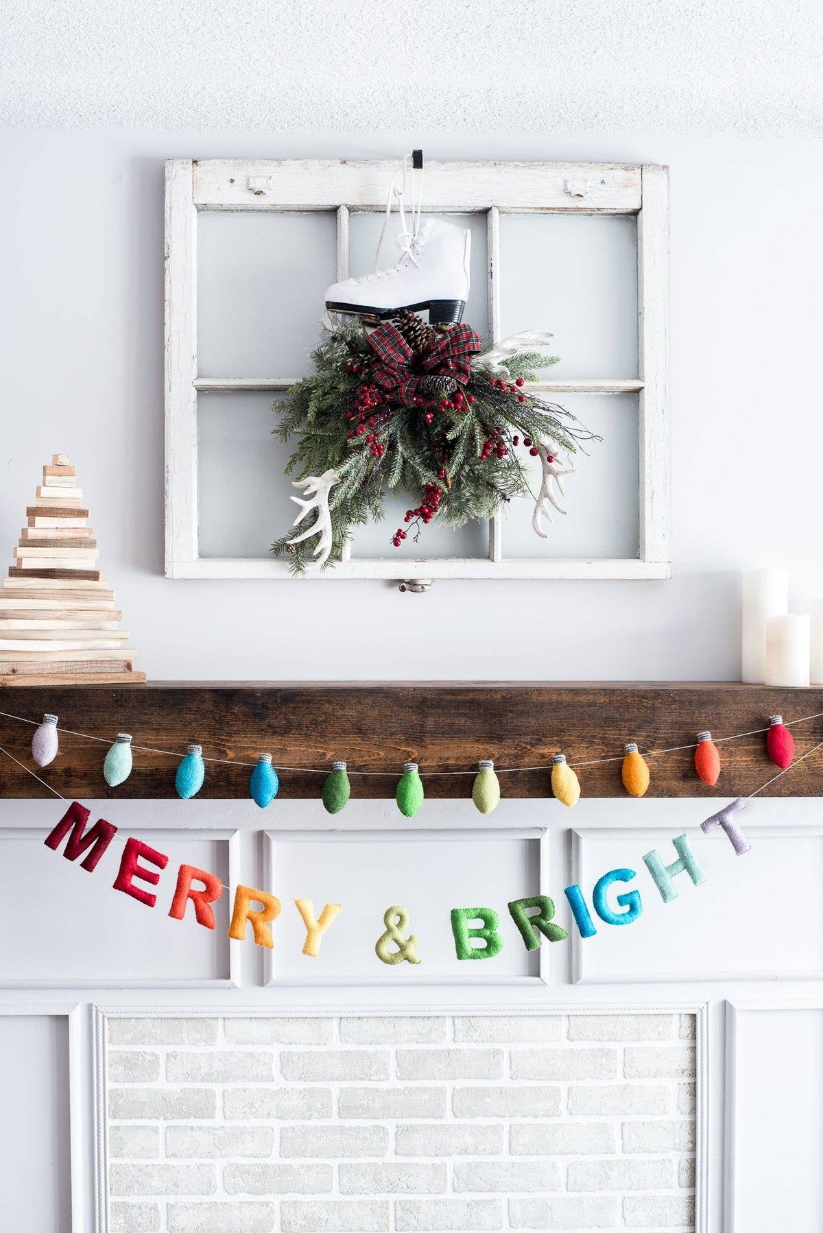 Nivas - Merry & Bright Garland