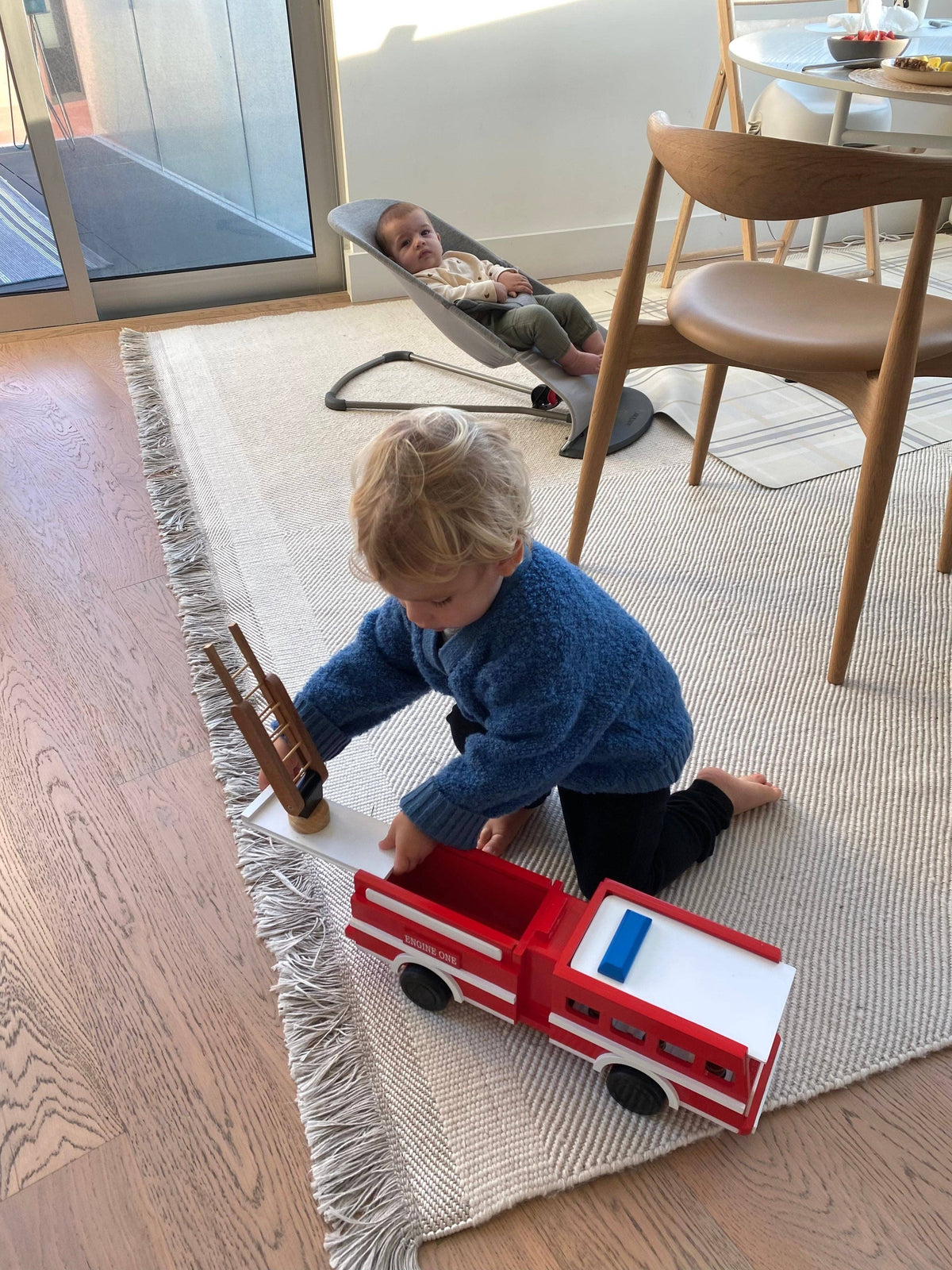 Mr. Ellie Pooh - Large Wooden Fire Truck Toy – 20” Ladder Engine with 6 Firefighters — alternate product image, view 5