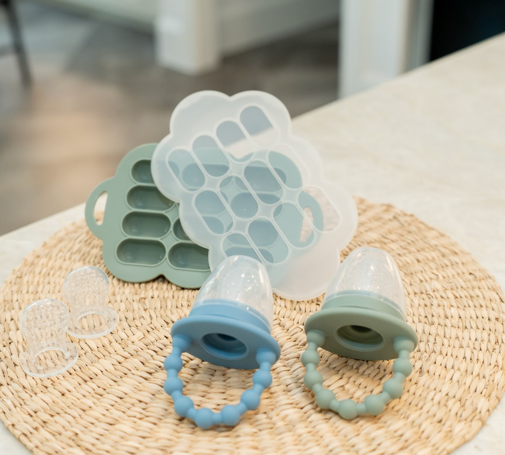 WeeSprout - Silicone Baby Food Feeder Set with Freezer Tray – 2 Pack — alternate product image, view 2
