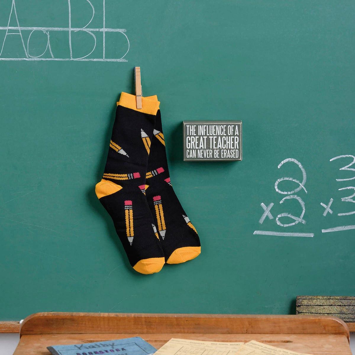Primitives by Kathy - Influence Of A Great Teacher Box Sign And Sock Set