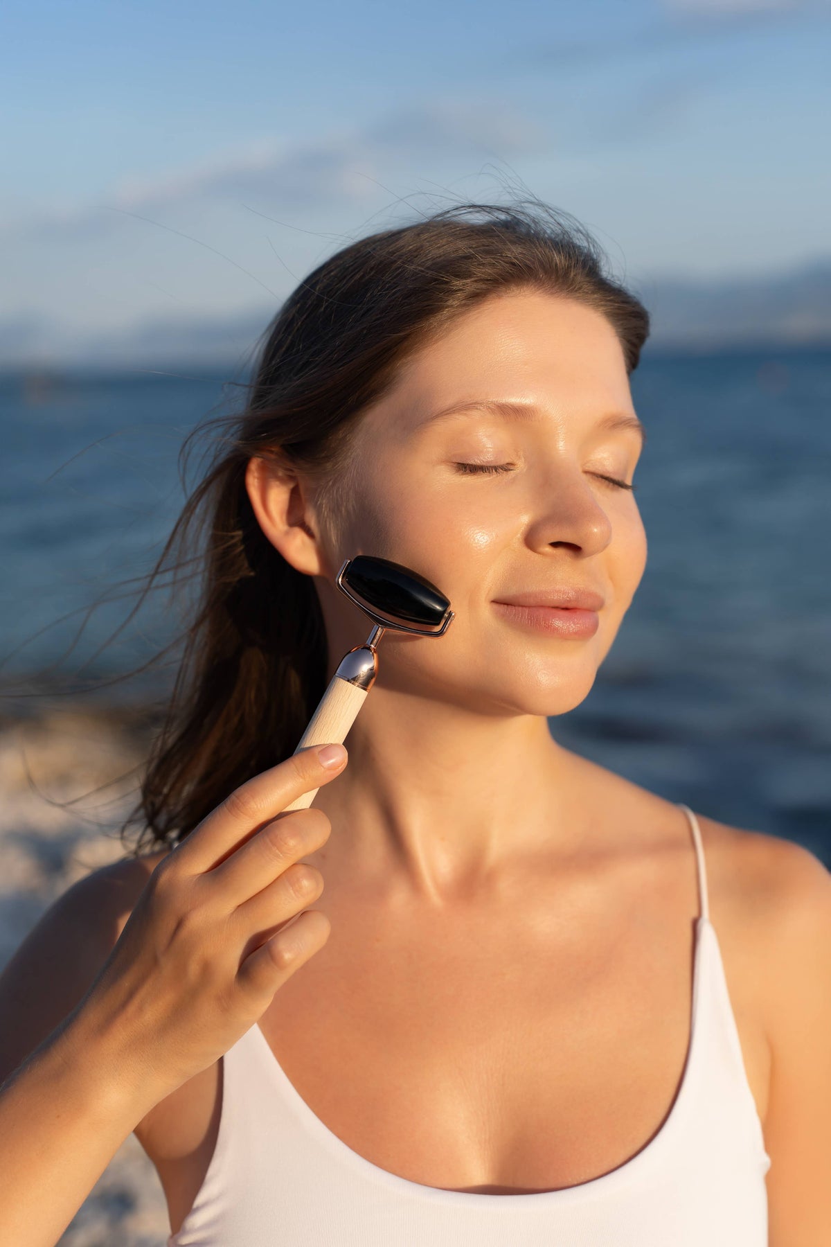 Croll & Denecke - Anti-Aging, Obsidian Roller & Gua Sha, Facial Renewal Set