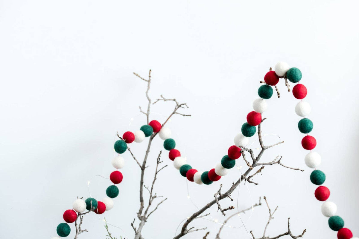 Nivas - Christmas Ball Felt Garland