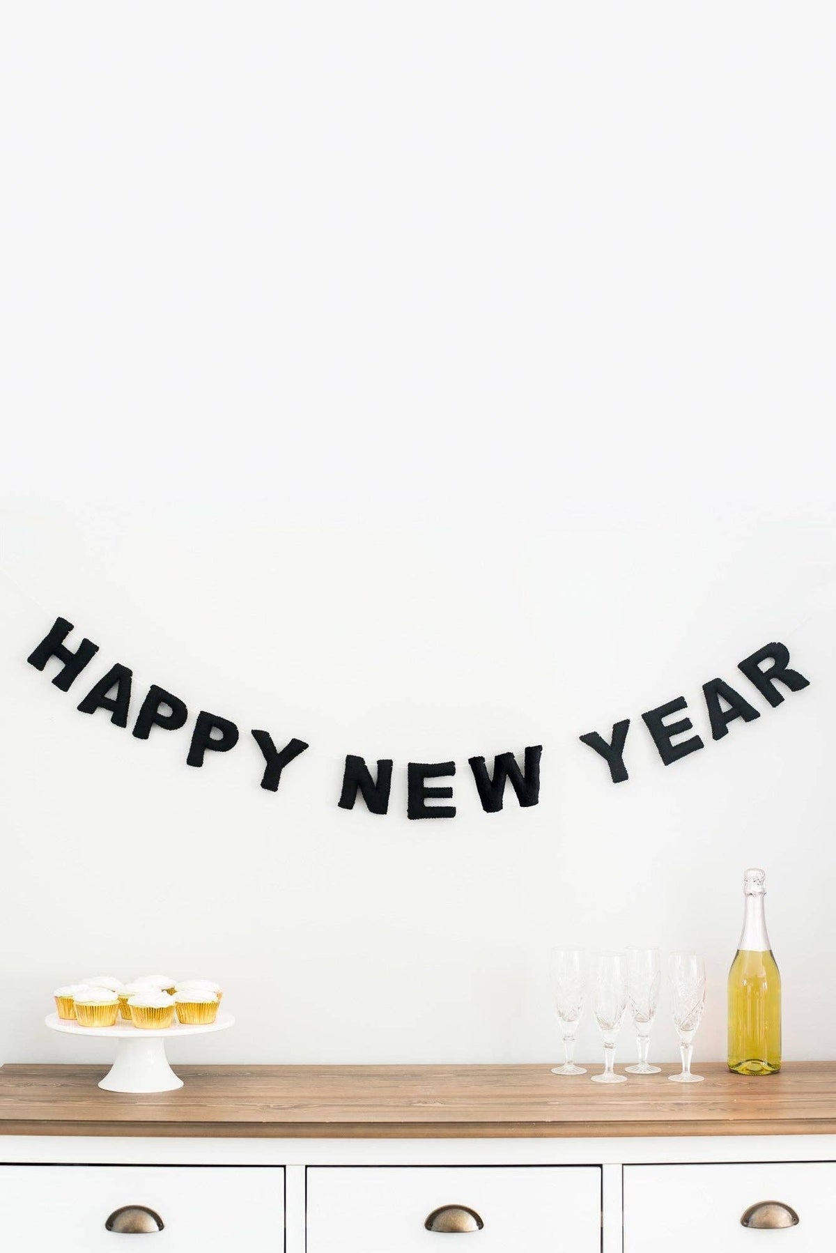 Nivas - Happy New Year Garland
