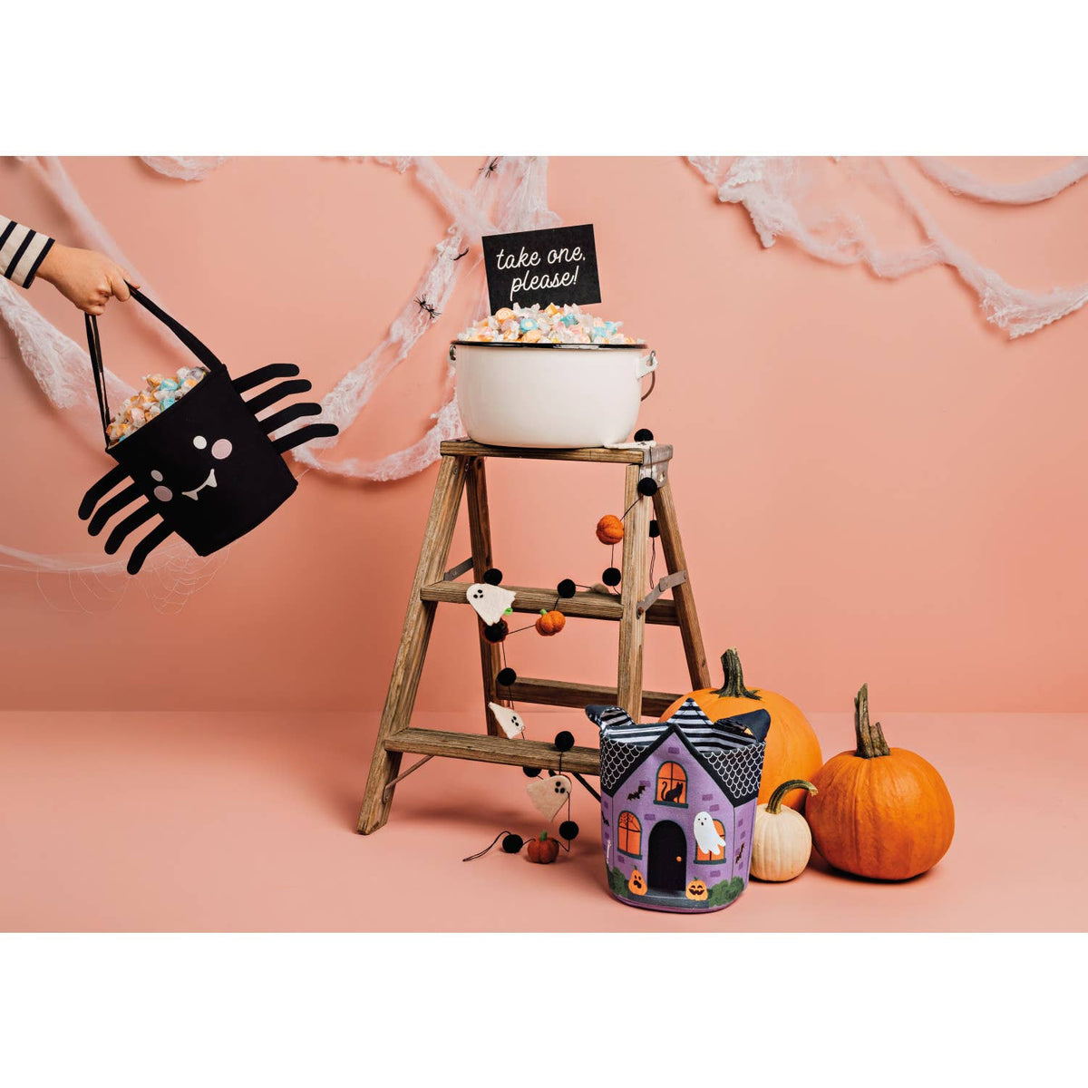 Cubo de caramelos de Halloween de araña