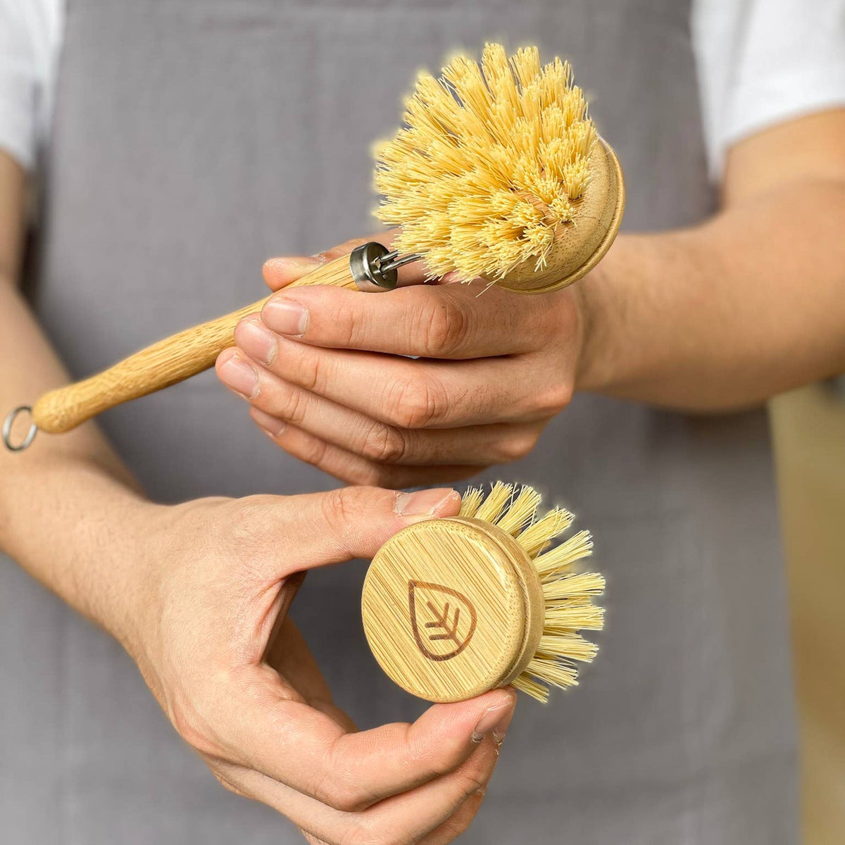 Plantish Plantish natural sisal dishwashing brush, hand holding natural bristle kitchen scrub brush