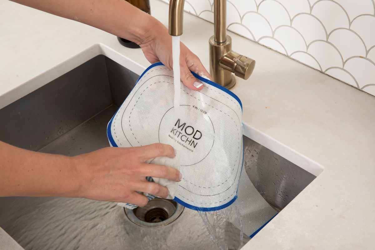 ModKitchn - Oval Silicone Bread Sling for Dutch Ovens | Non-Stick Baking