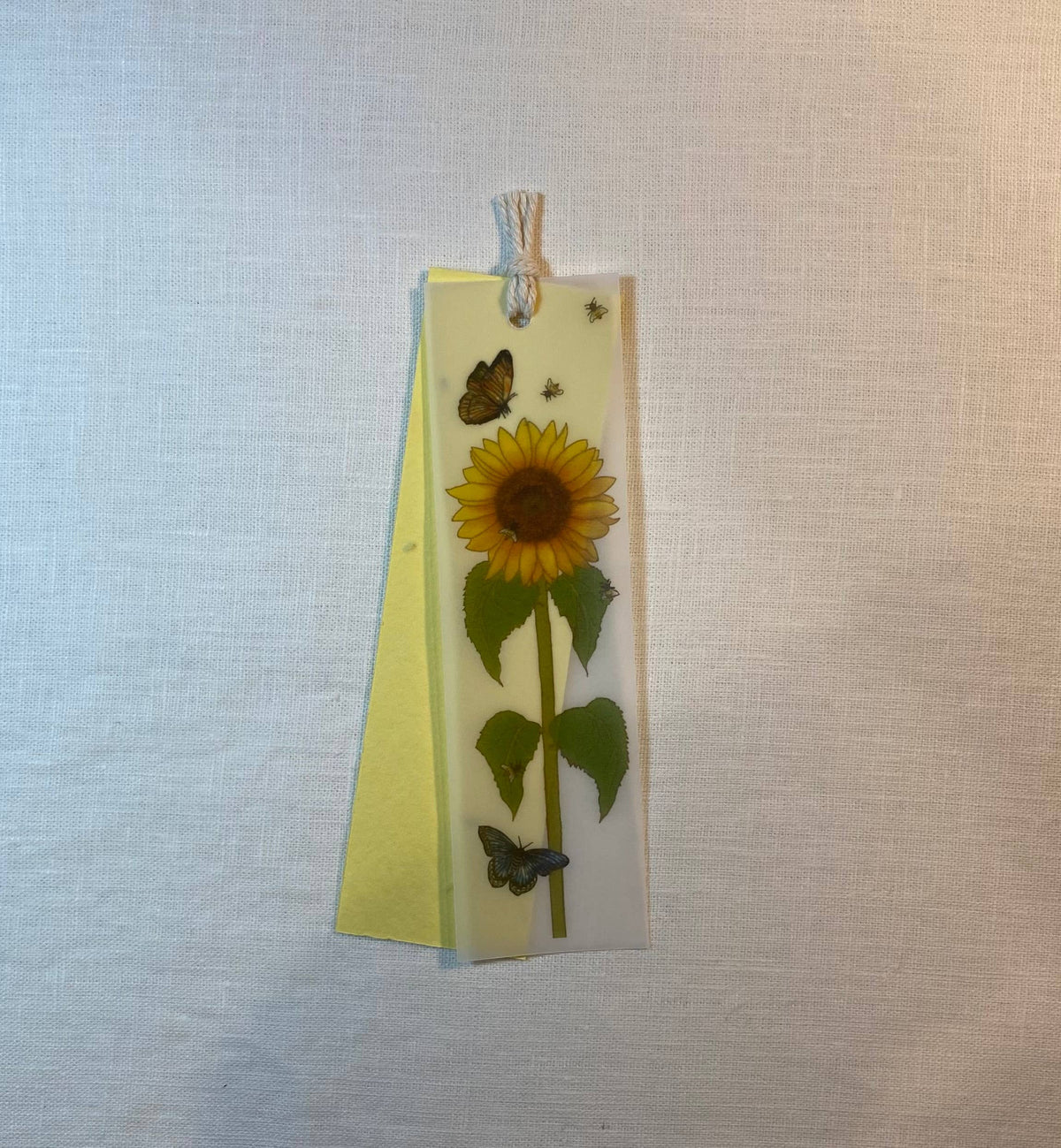 The Raven’s Edge Studio - Plantable Bookmark: 2 in 1 Eco Bookmark, Sunflower Seeds