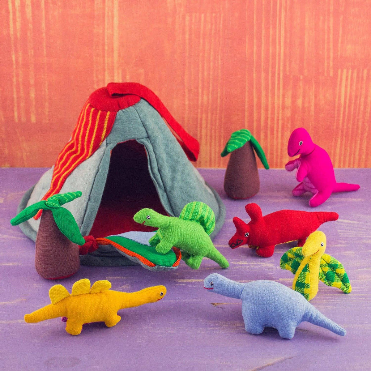 Mr. Ellie Pooh - Playhouse - Dinosaur Volcano
