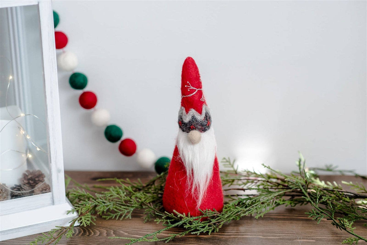 Nivas - Christmas Ball Felt Garland
