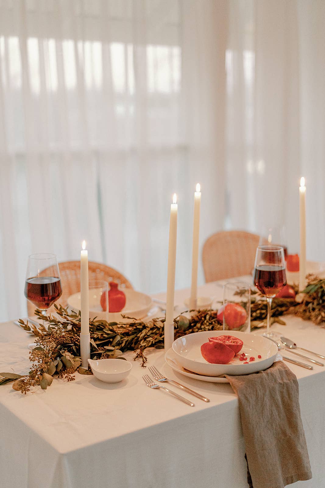 Mo&Co Home - Natural White | Dipped Beeswax Taper Candles | All Natural