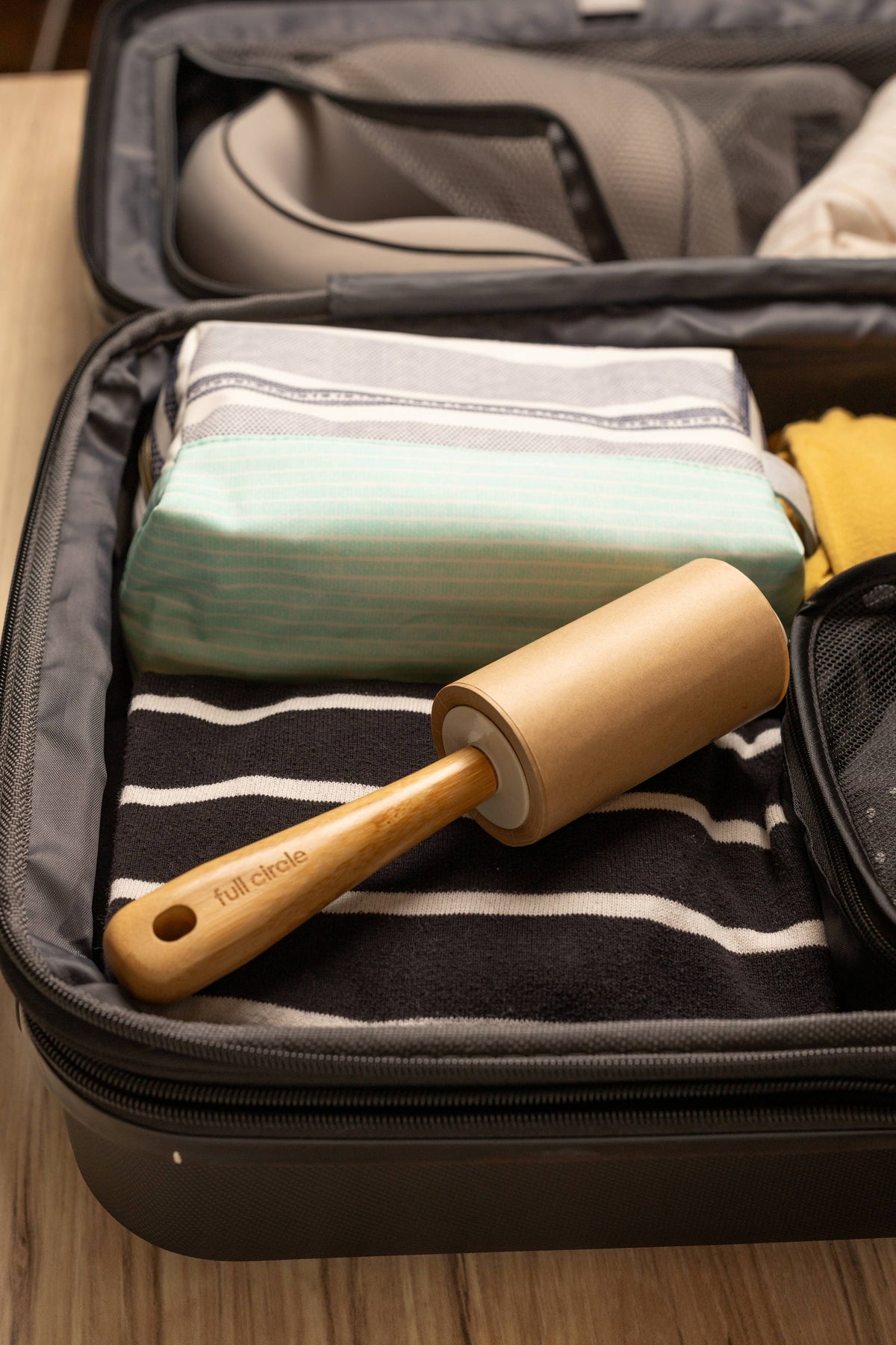 Full Circle Home - Lint Lock Bamboo Roller — alternate product image, view 3