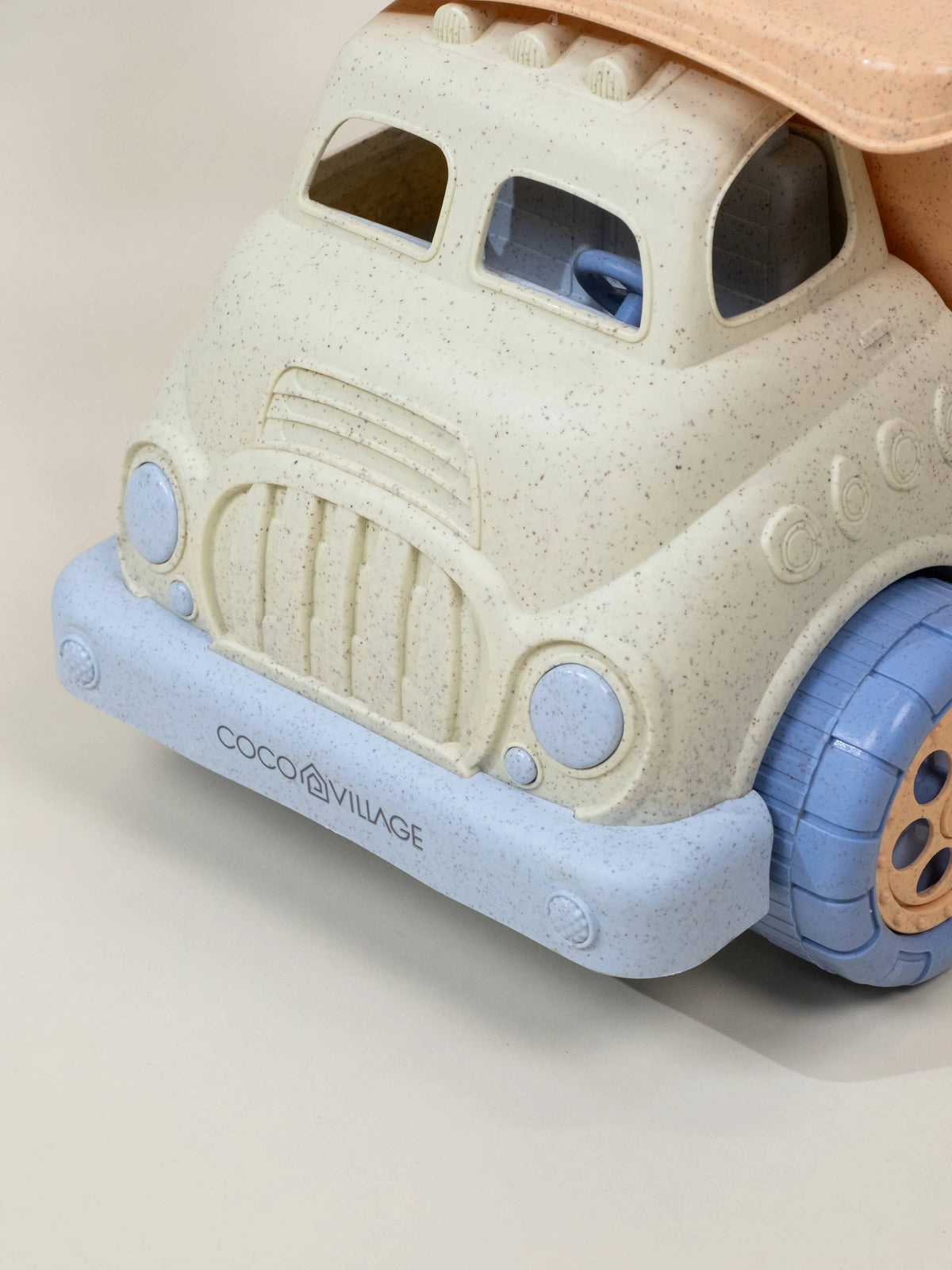 Oversized 5-Piece Wheat Straw Sand Toy Set – Dump Truck & Accessories