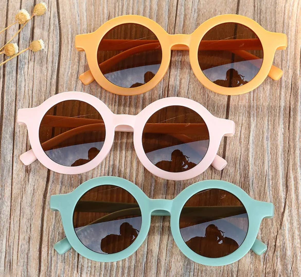 Boho + Babe Baby and Toddler Retro Sunnies: close view of design and finish