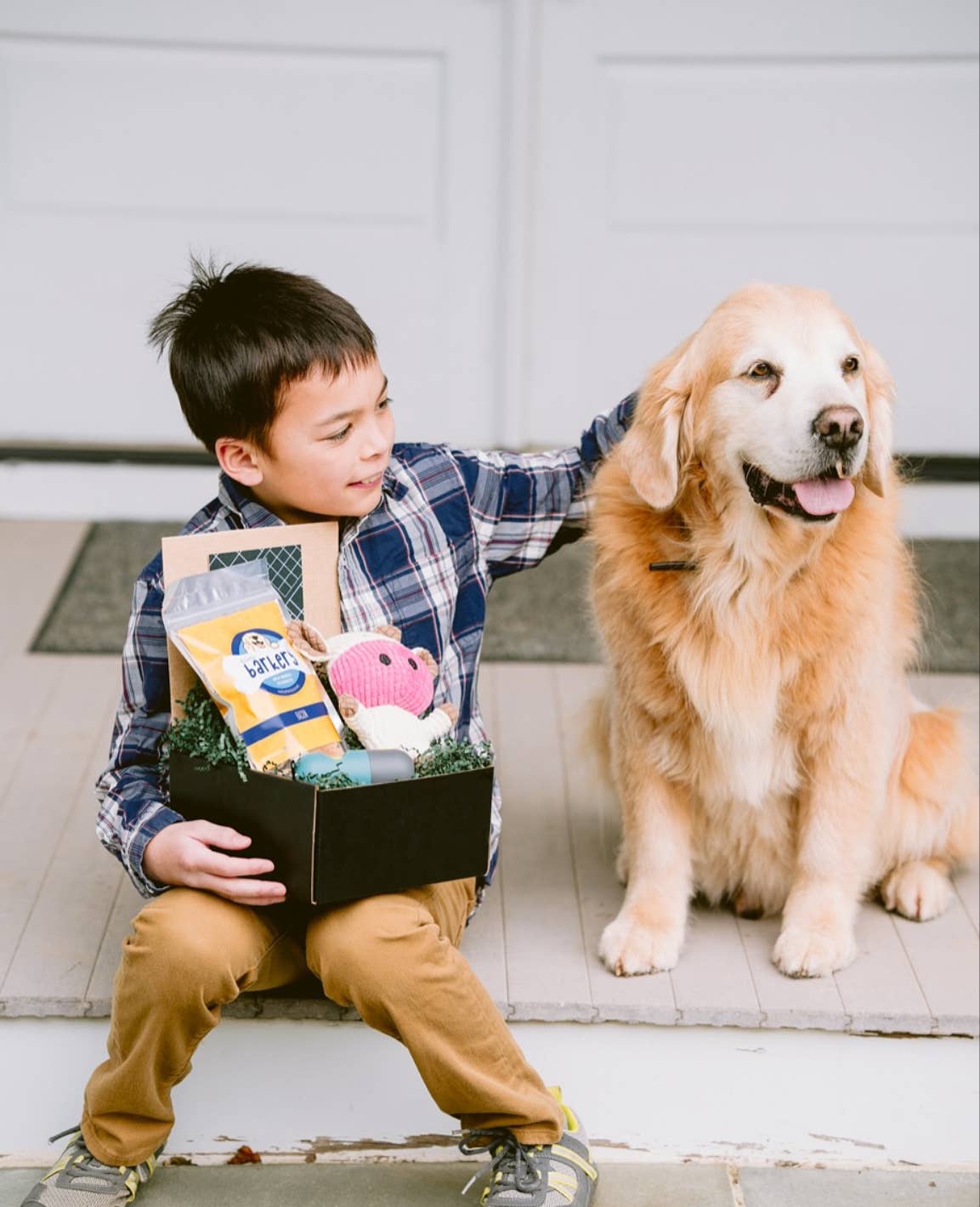 Poop Bag Dispenser with LED Flashlight