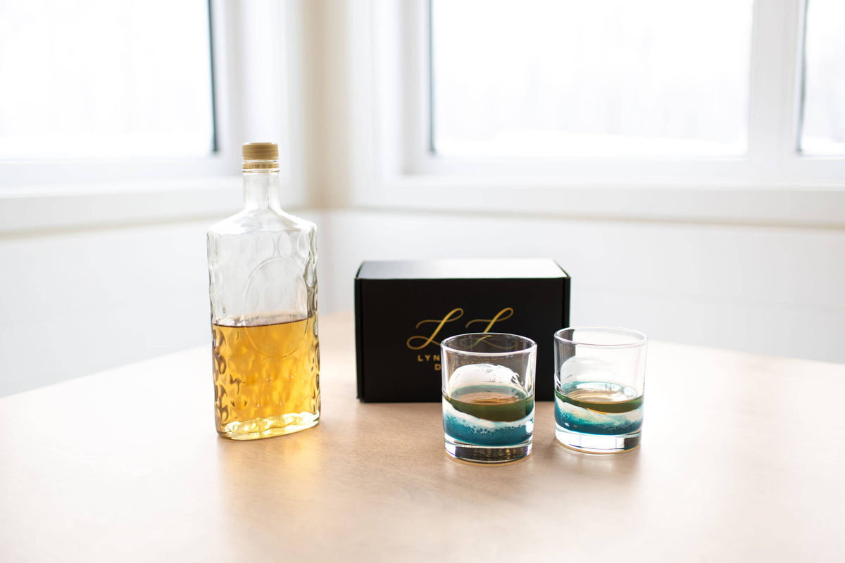 Resin Accented Whisky Glasses