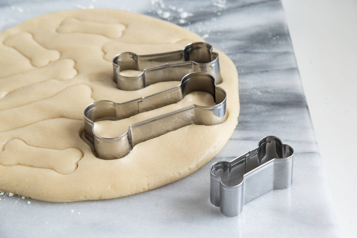 Fox Run Dog Bone Cookie Cutter Set, 3-Piece, 2” to 3.5”