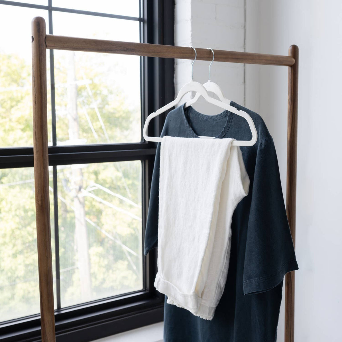 Adult Velvet Hangers (2 Packs of 15)
