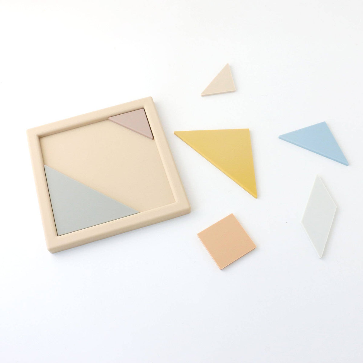 Silicone Tangram Puzzle Board – Montessori Shape & Logic Toy
