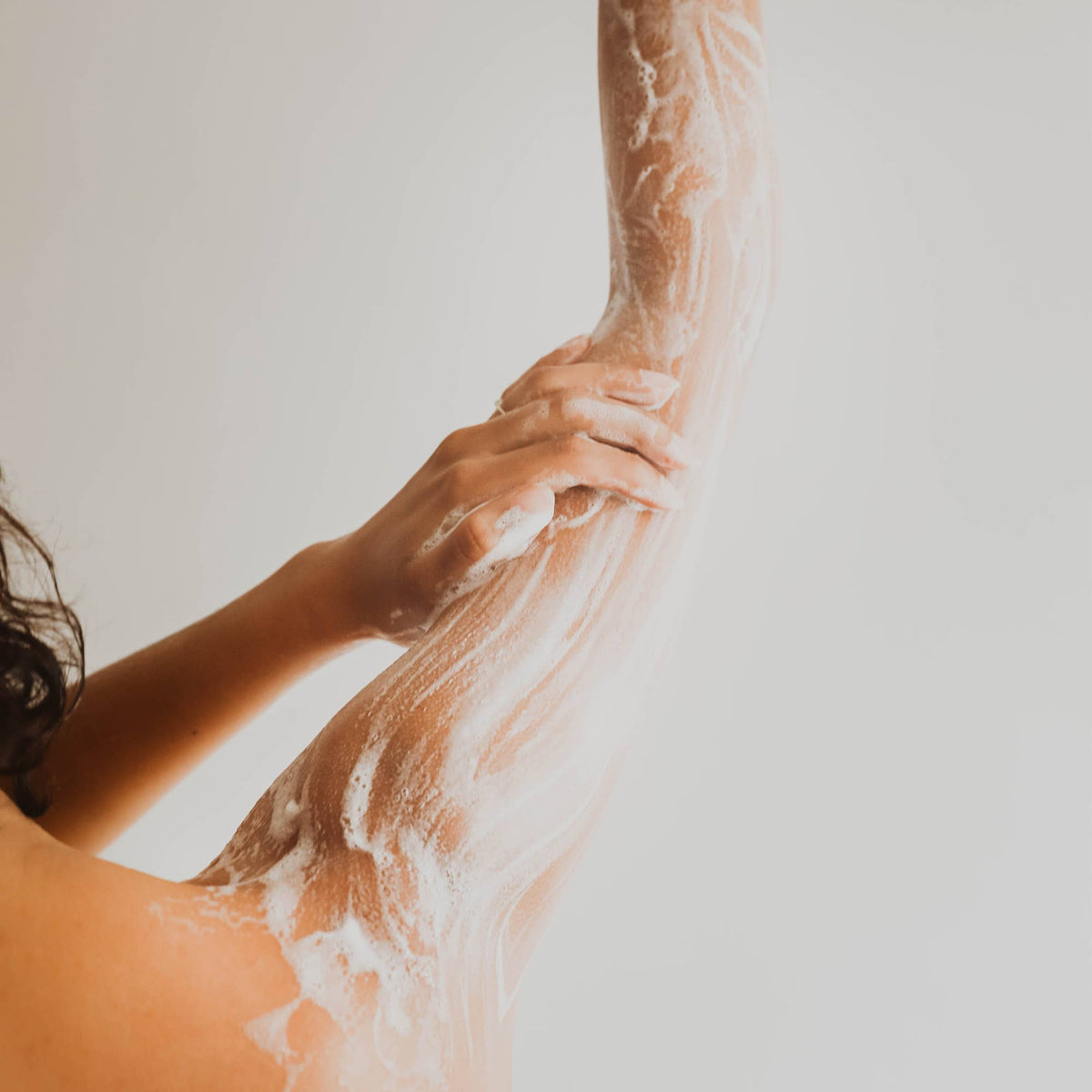 Body Wash 8oz - (2 Scents)