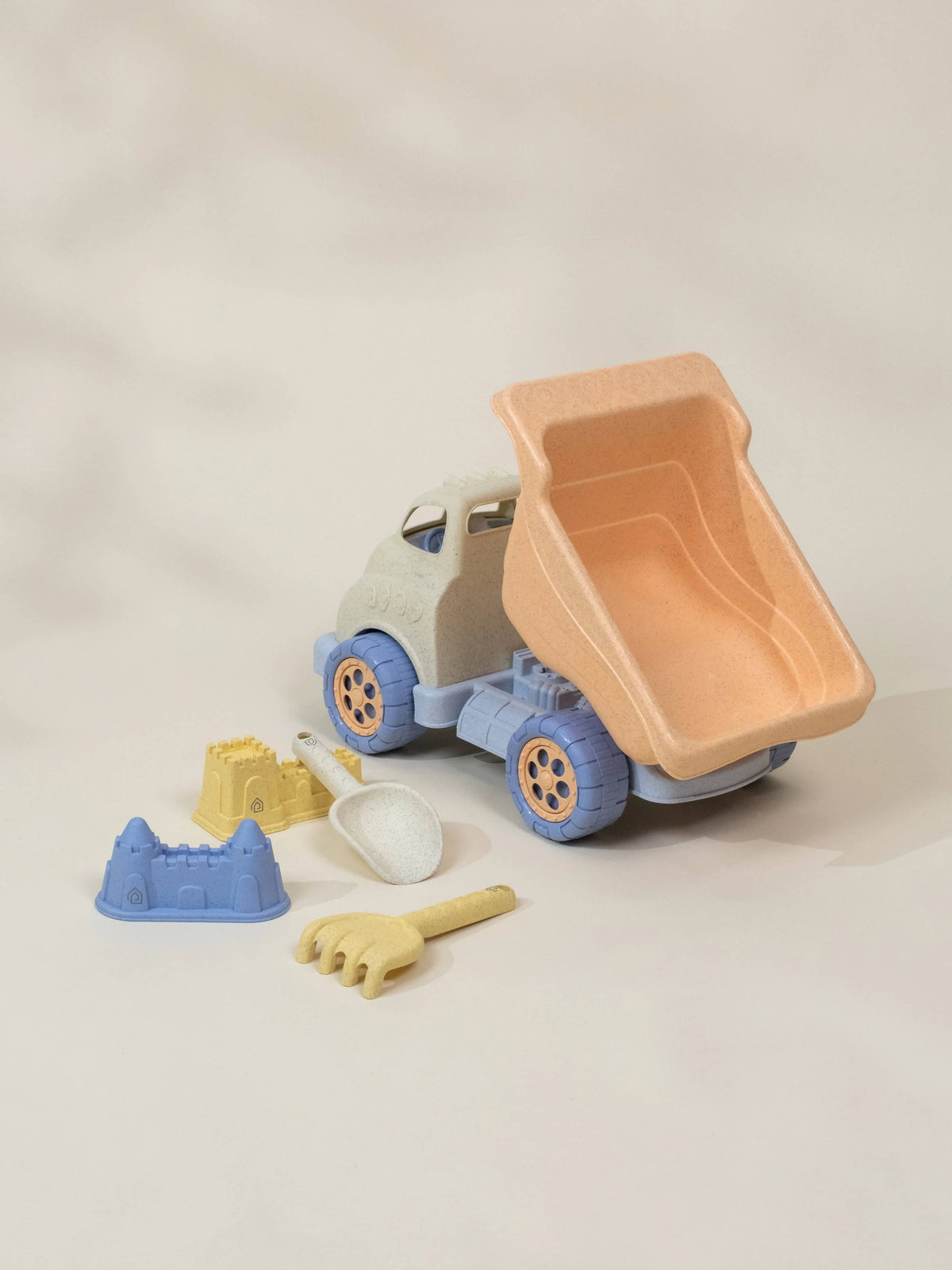 Oversized 5-Piece Wheat Straw Sand Toy Set – Dump Truck & Accessories