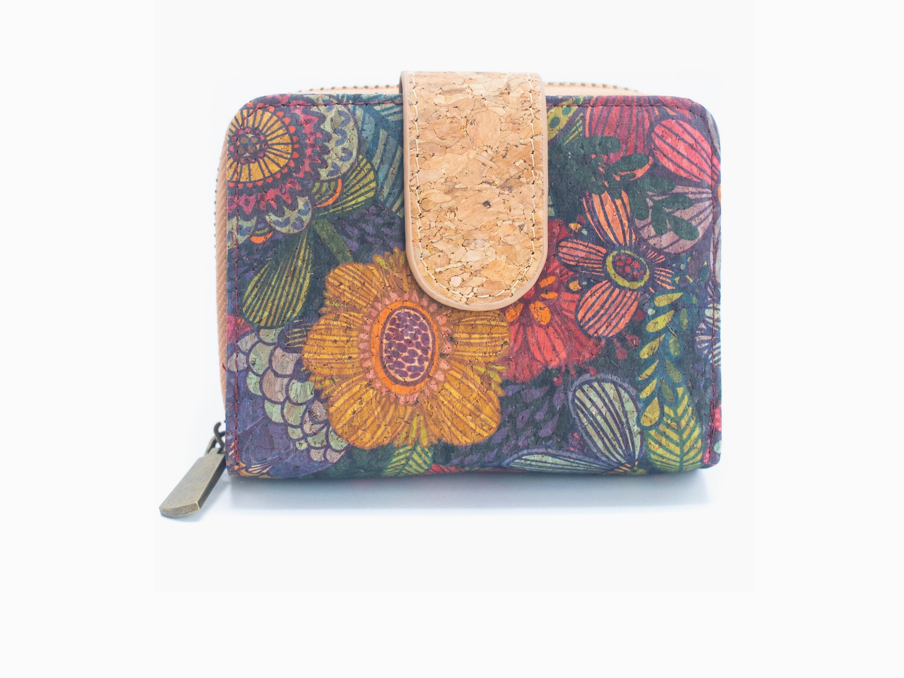 Meninas Bonitas Cork floral printed cork card wallet — closed floral cork wallet with snap tab