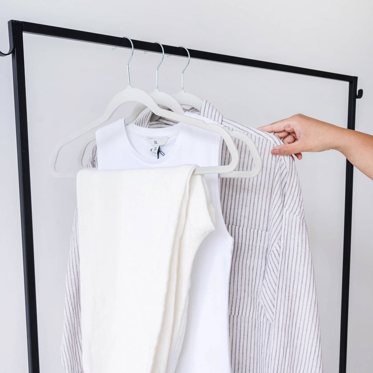 Adult Velvet Hangers (2 Packs of 15)