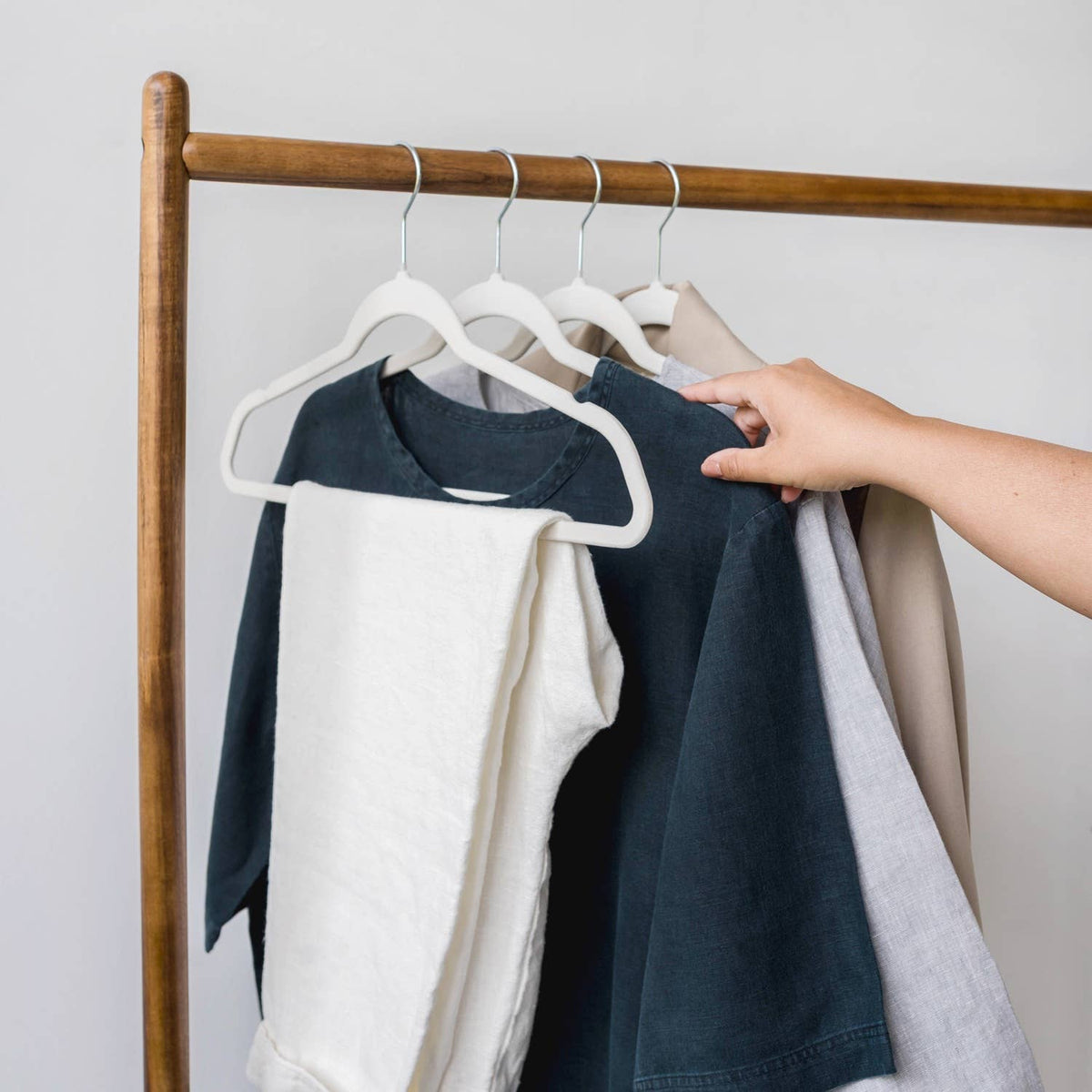 Adult Velvet Hangers (2 Packs of 15)